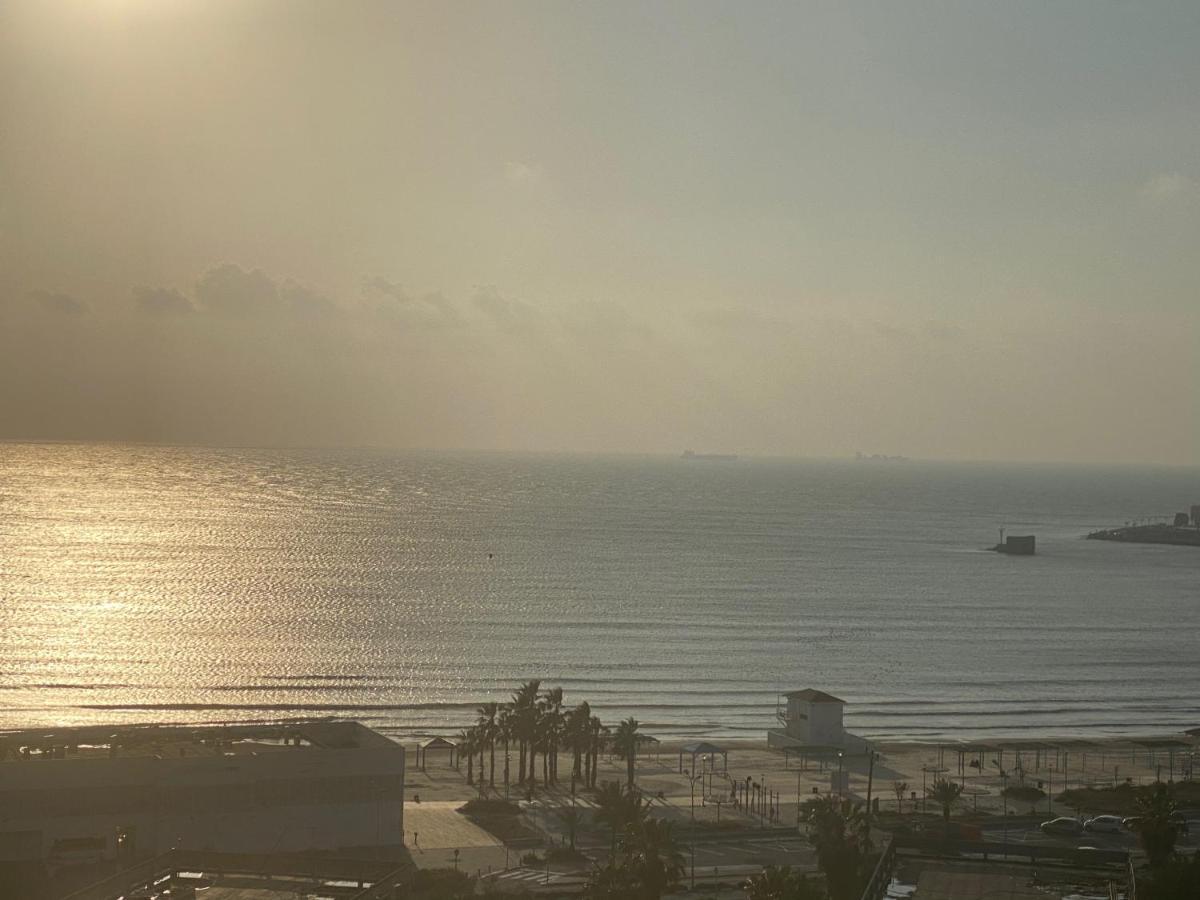 Acre Sea View 11Th Floor Apartment Екстер'єр фото